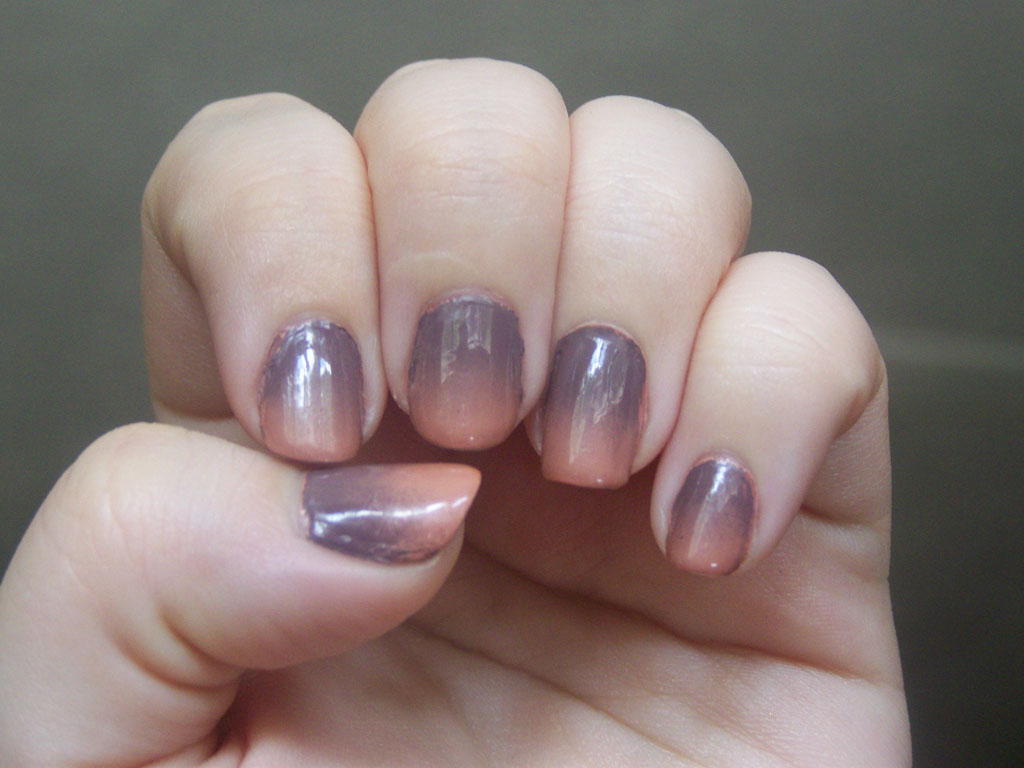 Neutral Gradient Nails - wide 2